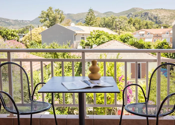 Rosilion Studios & Apartments